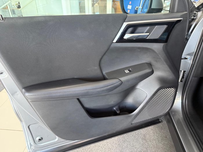 2022 Mitsubishi Outlander LS