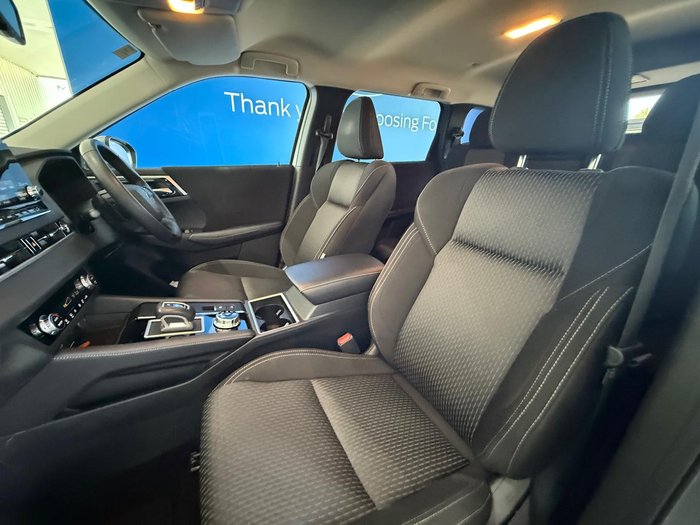 2022 Mitsubishi Outlander LS