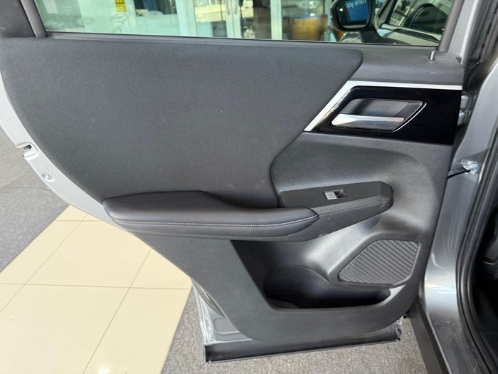 2022 Mitsubishi Outlander LS