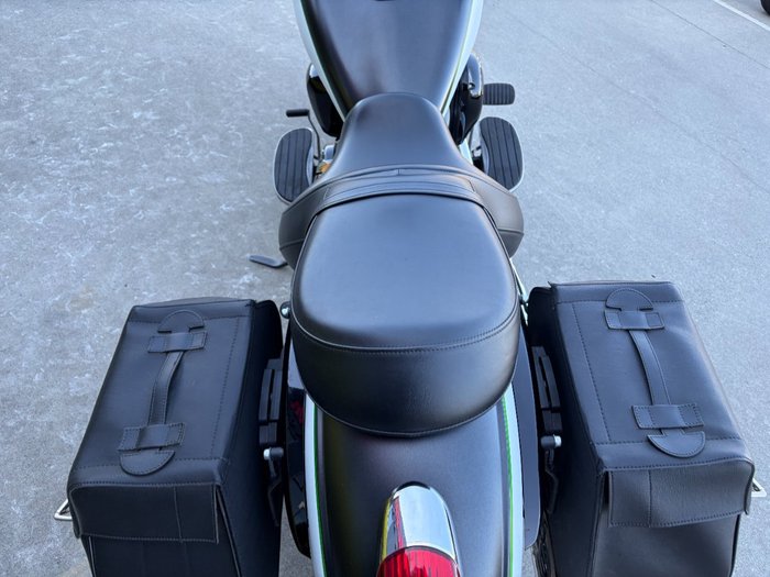 2015 Kawasaki VULCAN 900 CUSTOM White