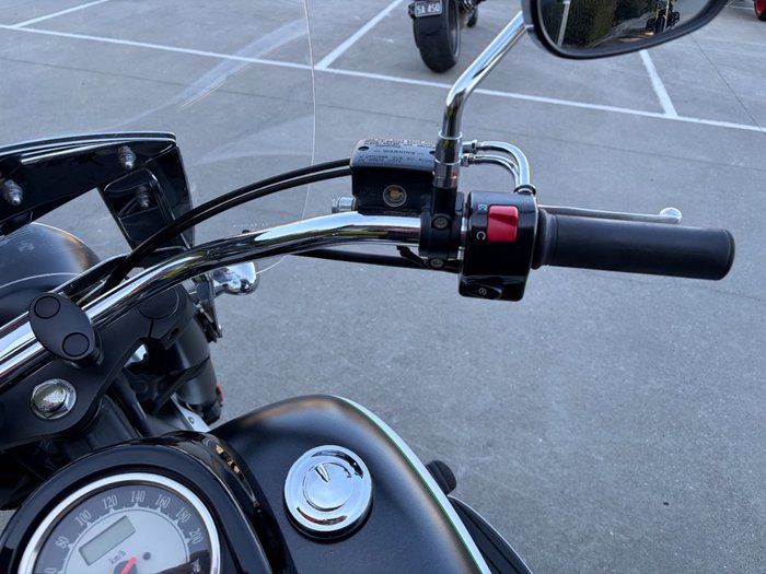 2015 Kawasaki VULCAN 900 CUSTOM White