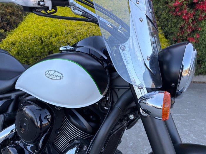 2015 Kawasaki VULCAN 900 CUSTOM White