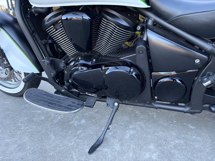 2015 Kawasaki VULCAN 900 CUSTOM White