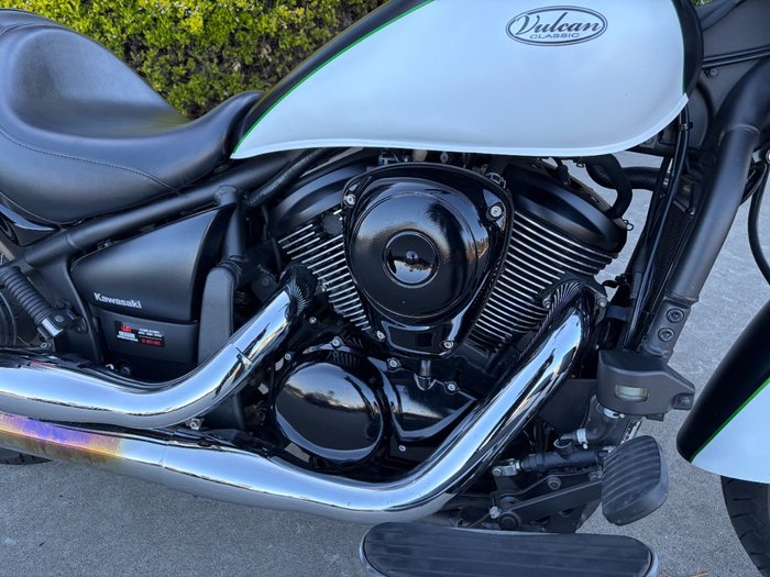 2015 Kawasaki VULCAN 900 CUSTOM White