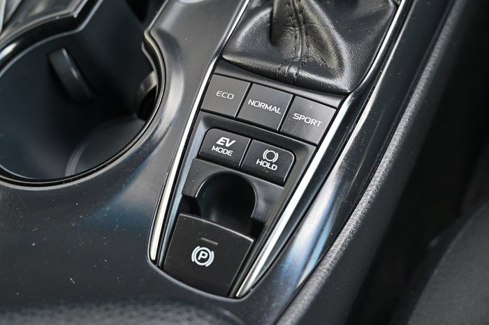 2020 Toyota Camry Ascent Sport AXVH70R Frosted White