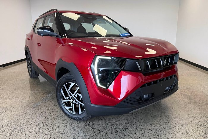 2025 Mahindra XUV3XO