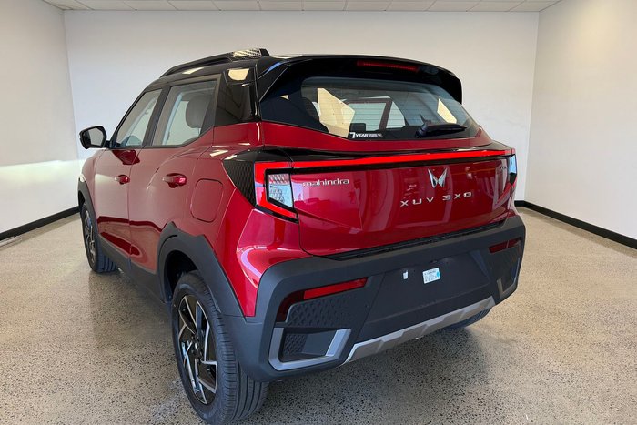 2025 Mahindra XUV3XO AX7L