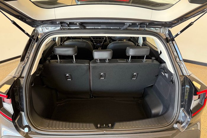 2025 Mahindra XUV3XO AX7L