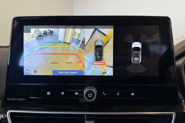 2025 Mahindra XUV3XO AX7L