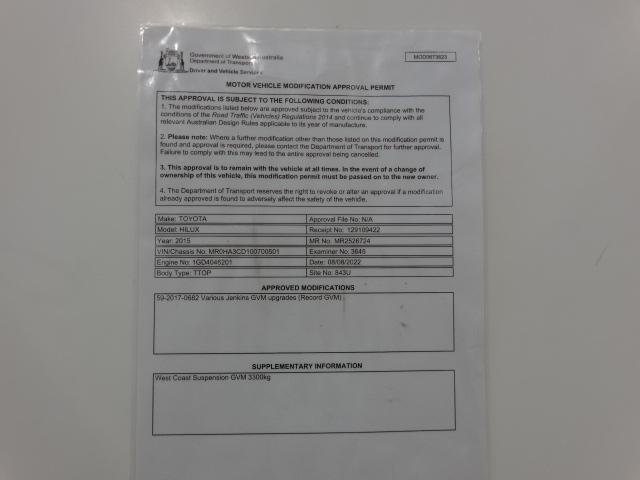 2015 Toyota Hilux SR5