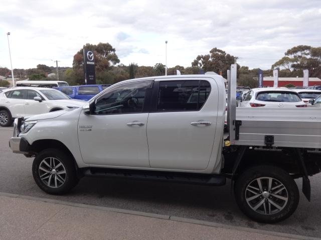 2015 Toyota Hilux SR5