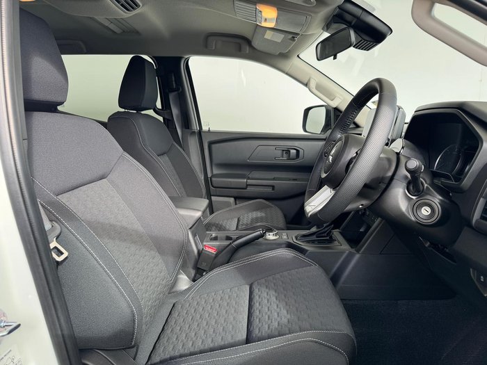 2025 Mitsubishi Triton GLX-R