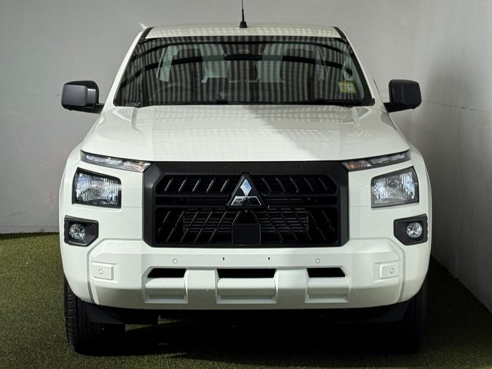 2025 Mitsubishi Triton GLX-R
