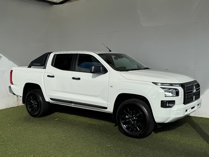 2025 Mitsubishi Triton GLX-R