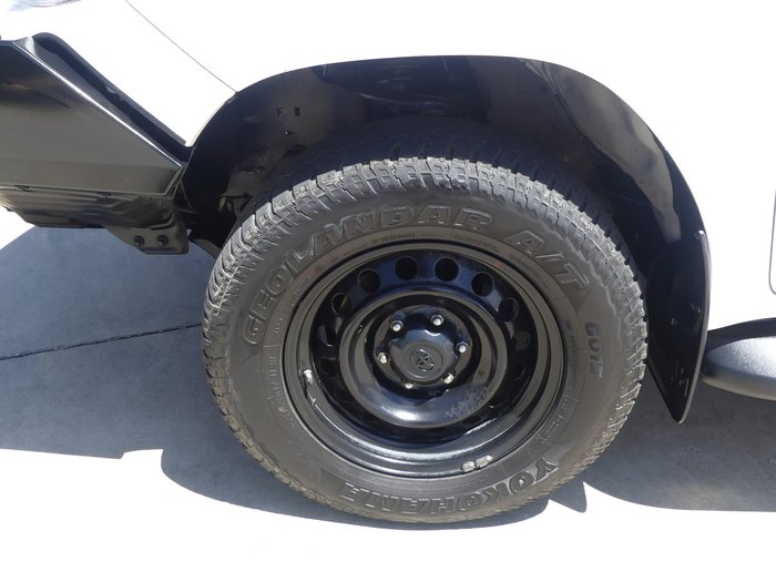 2020 Toyota Hilux SR