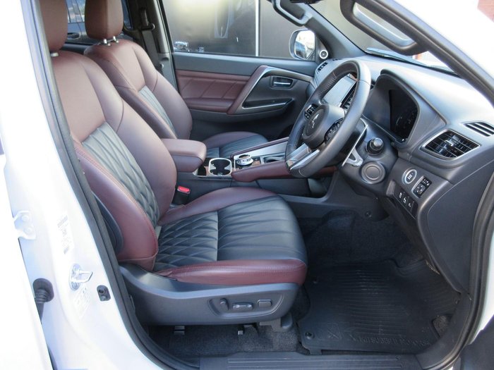 2024 Mitsubishi Pajero Sport GSR