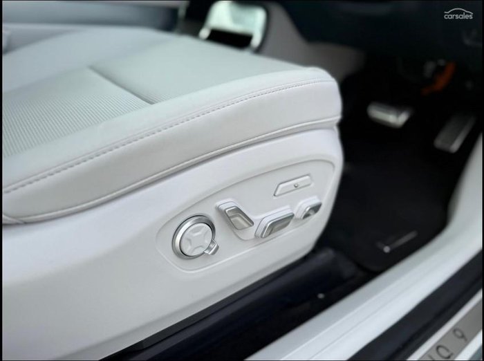 2025 Hyundai IONIQ 9 Calligraphy