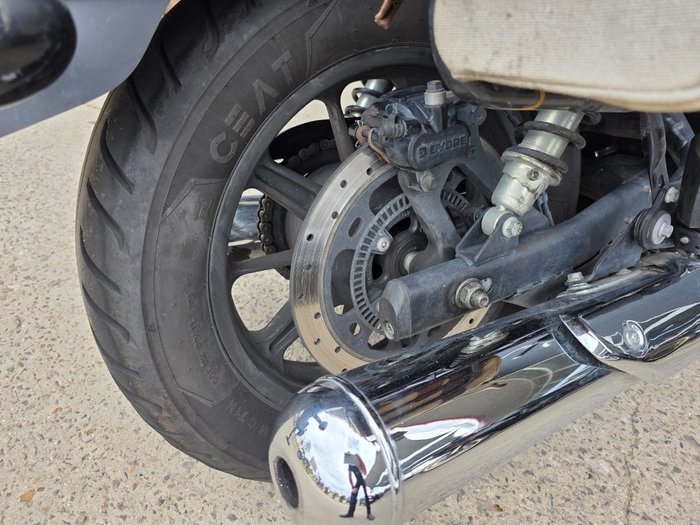 2023 Royal Enfield SUPER METEOR 650 GREEN