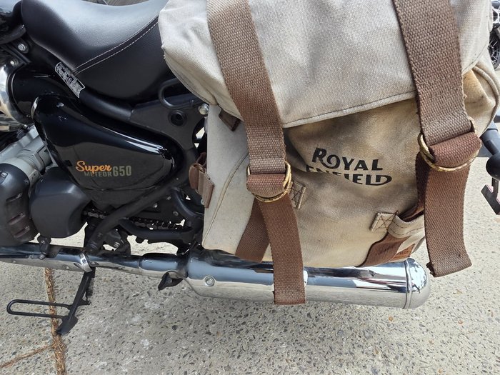 2023 Royal Enfield SUPER METEOR 650 GREEN