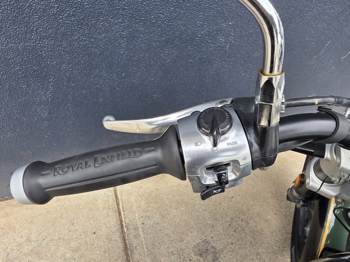 2023 Royal Enfield SUPER METEOR 650 GREEN