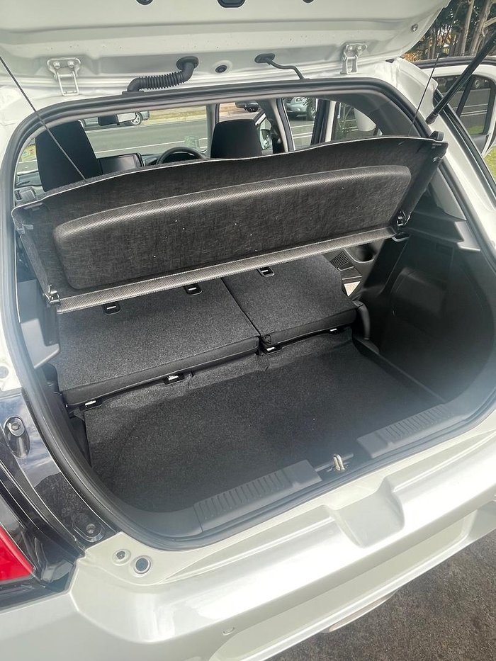 2025 Suzuki Swift Hybrid Plus UZ Pure White