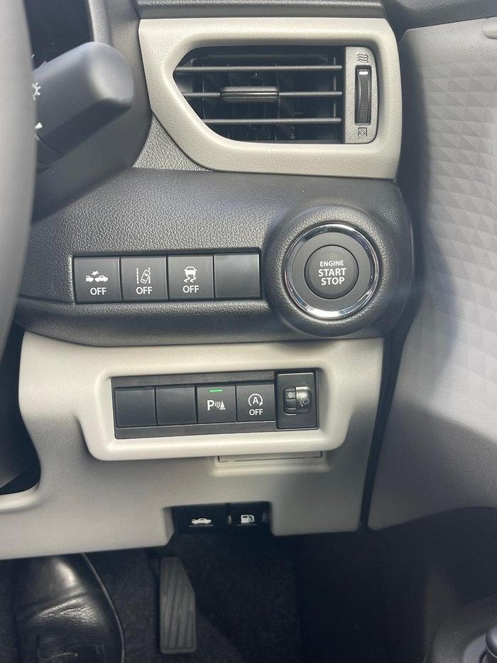 2025 Suzuki Swift Hybrid Plus UZ Pure White