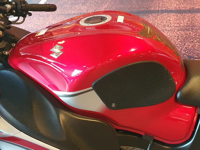 2016 Suzuki Hayabusa (GSX1300R) Hayabusa Red