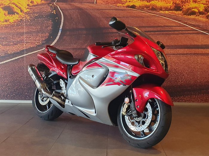 2016 Suzuki Hayabusa (GSX1300R) Hayabusa Red
