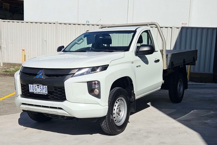 2018 Mitsubishi Triton GLX