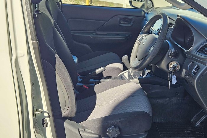 2018 Mitsubishi Triton GLX