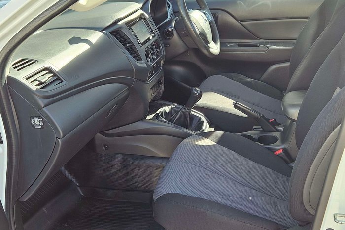 2018 Mitsubishi Triton GLX