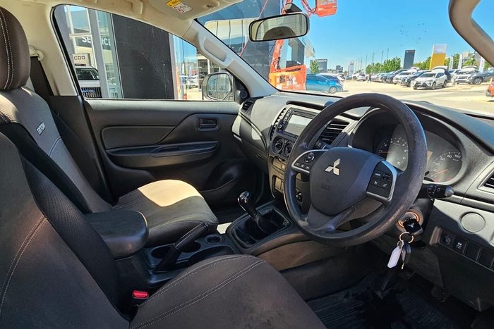 2018 Mitsubishi Triton GLX