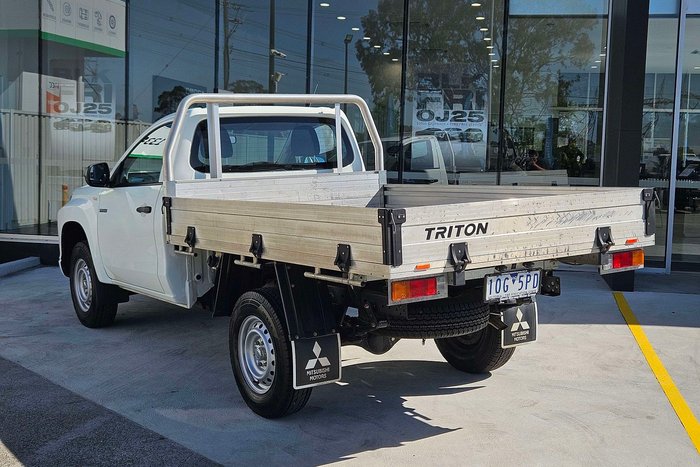 2018 Mitsubishi Triton GLX