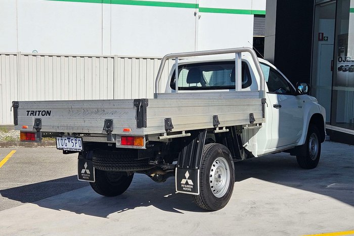 2018 Mitsubishi Triton GLX