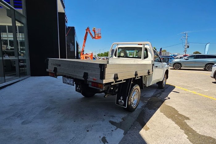 2018 Mitsubishi Triton GLX