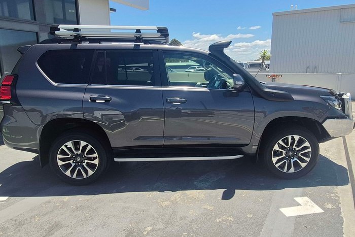 2021 Toyota Landcruiser Prado VX