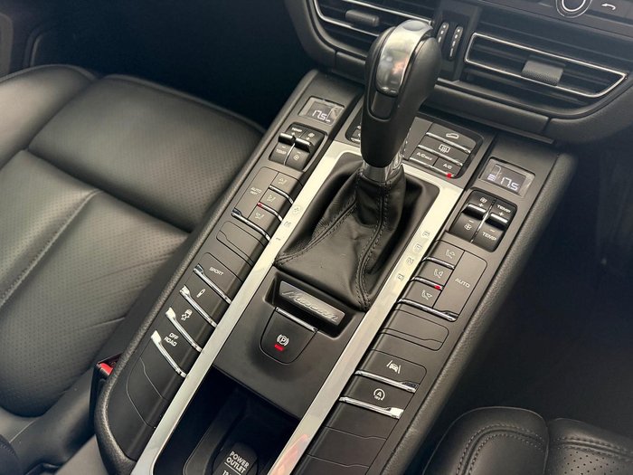 2019 Porsche Macan S