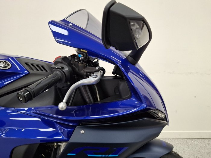 2023 YAMAHA YZF-R1 Blue