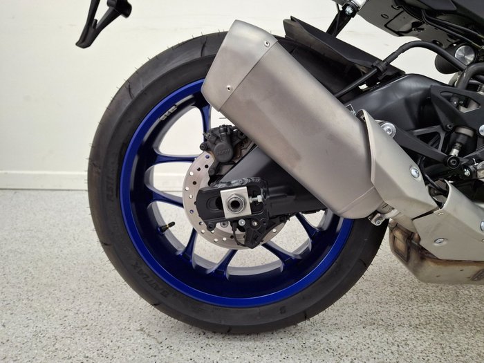 2023 YAMAHA YZF-R1 Blue