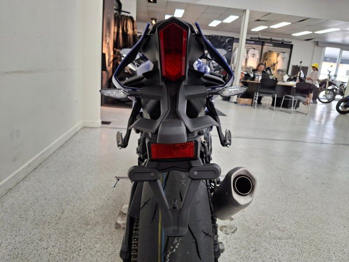 2023 YAMAHA YZF-R1 Blue