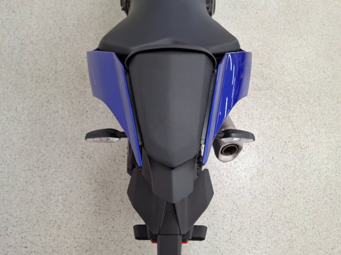 2023 YAMAHA YZF-R1 Blue