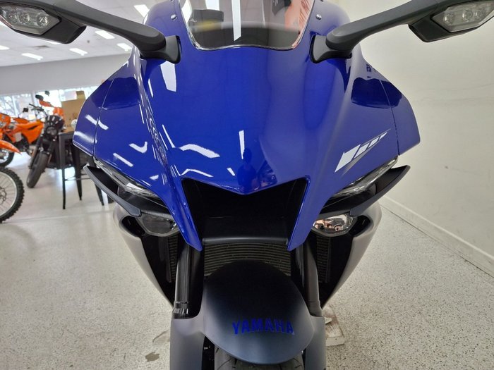 2023 YAMAHA YZF-R1 Blue