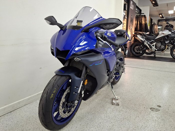 2023 YAMAHA YZF-R1 Blue