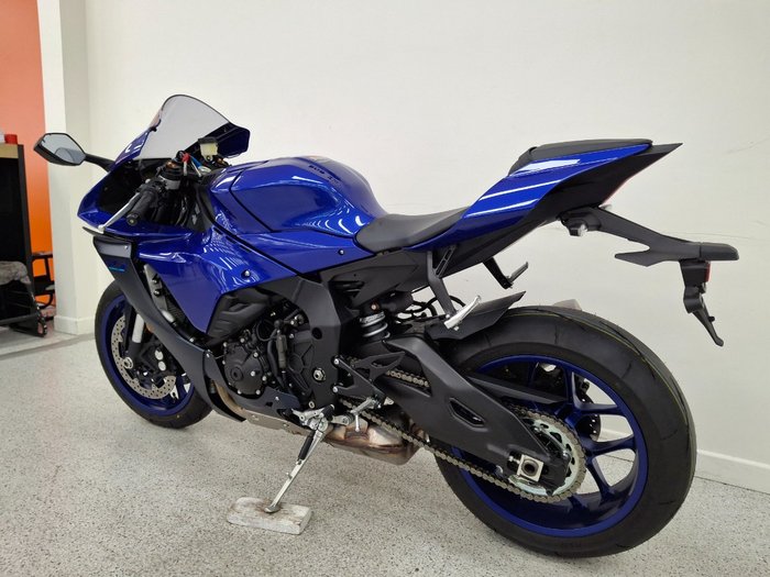 2023 YAMAHA YZF-R1 Blue