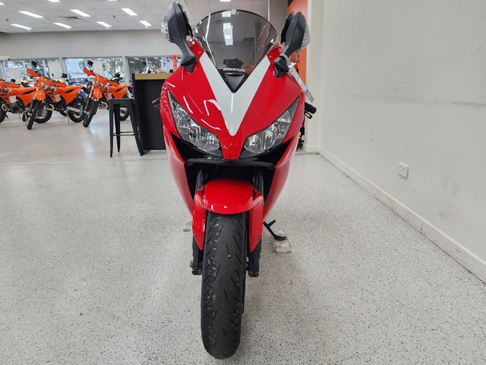 2013 Honda CBR1000RR (FIREBLADE) Red