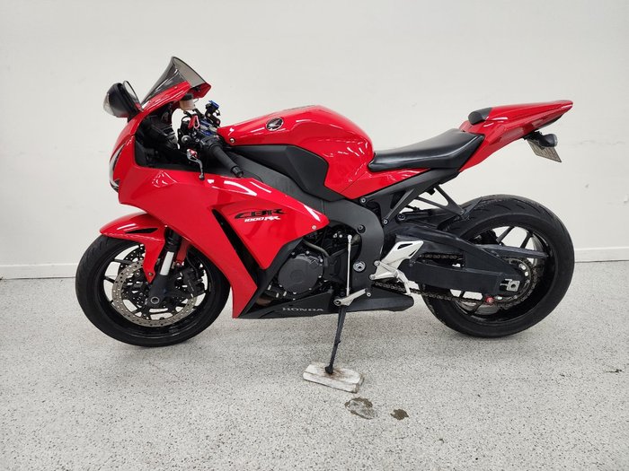 2013 Honda CBR1000RR (FIREBLADE) Red