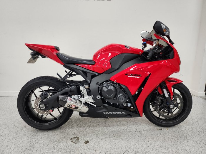 2013 Honda CBR1000RR (FIREBLADE) Red