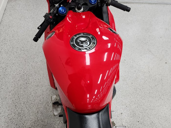 2013 Honda CBR1000RR (FIREBLADE) Red