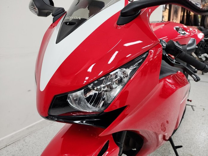 2013 Honda CBR1000RR (FIREBLADE) Red
