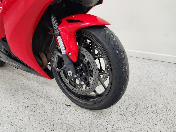2013 Honda CBR1000RR (FIREBLADE) Red